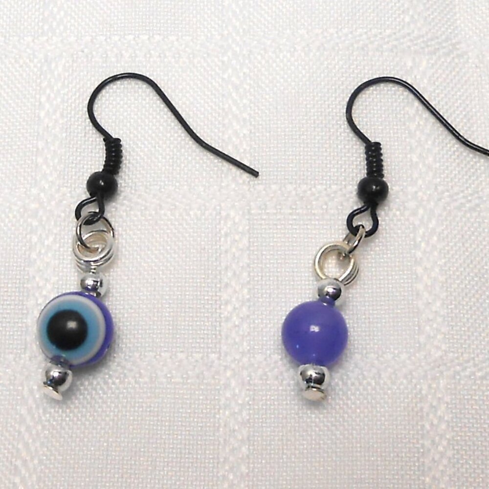 No 97 Beautiful handmade jewelry set: earrings, bracelet, and necklace - Picture 4 of 6